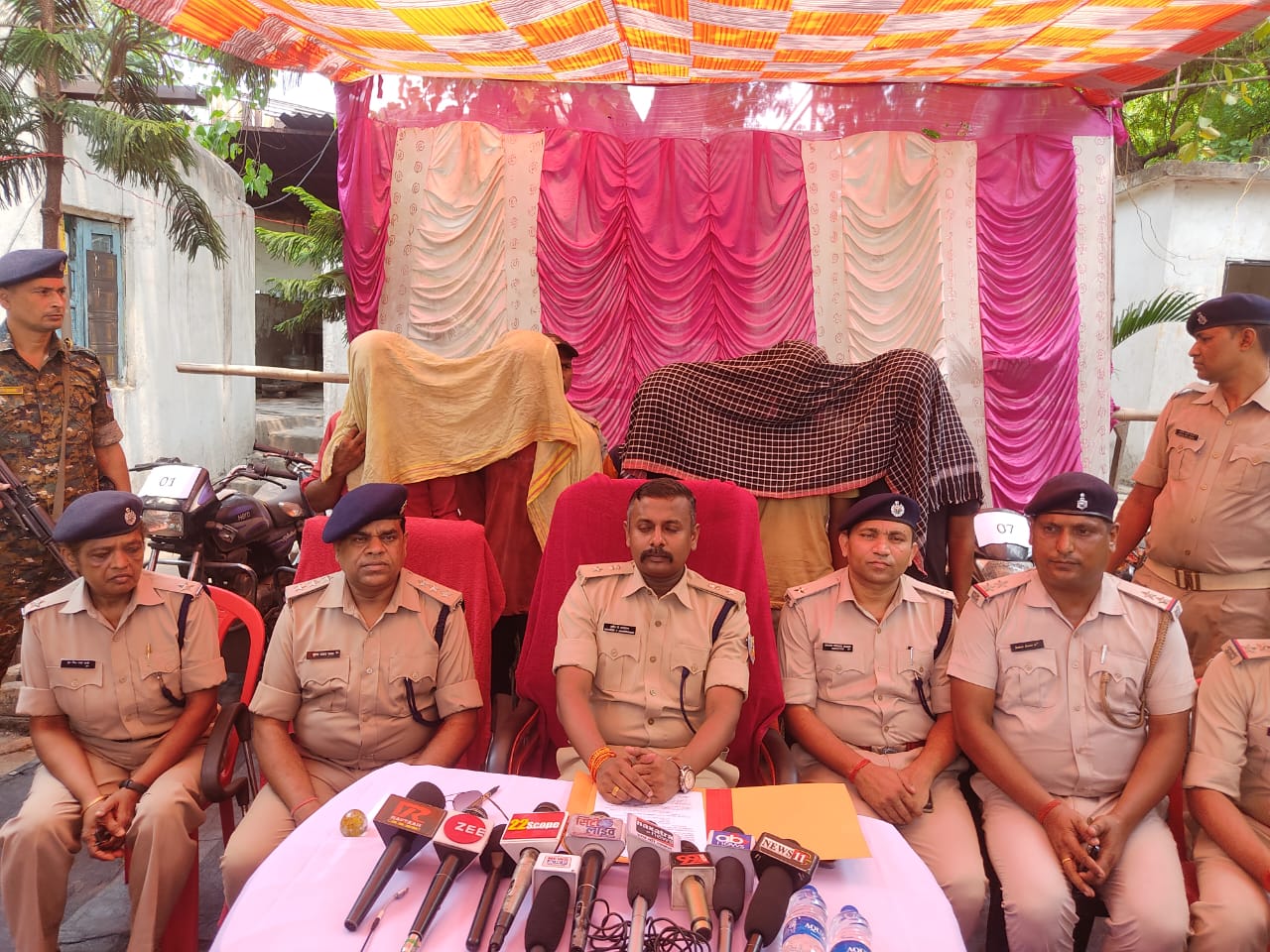 पढ़िए -इंटरस्टेट बाइक लिफ्टर गैंग को धनबाद पुलिस ने कैसे किया काबू में 
