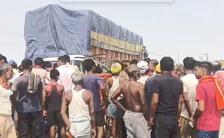 जमुई: बच्चा देने से किया इंकार तो सनकी पति ने पत्नी पर चाकू से किया वार, देखिए वीडियो