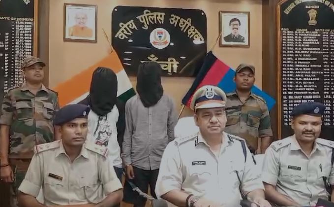 Crime Post : बिरयानी की तलब ऐसी की  डिलीवरी बॉय से लूट कर खा लिया Biryani , शिकायत के बाद भेजा गया जेल, देखिए वीडियो