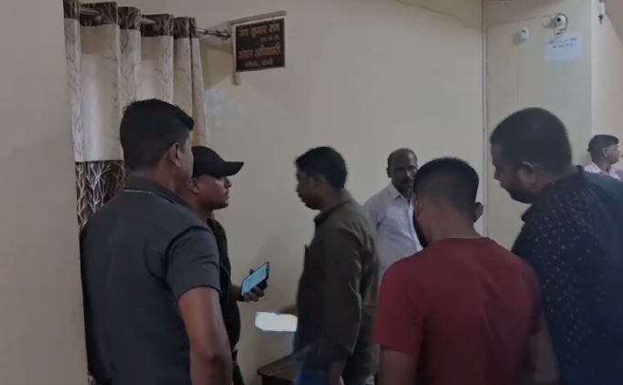 ED Action in Land scam: कांके रिज़ॉर्ट और अंचल कार्यालय में ईडी की दबिश, जमीन का नेचर बदल कर बेच दी गई करोड़ों की जमीन