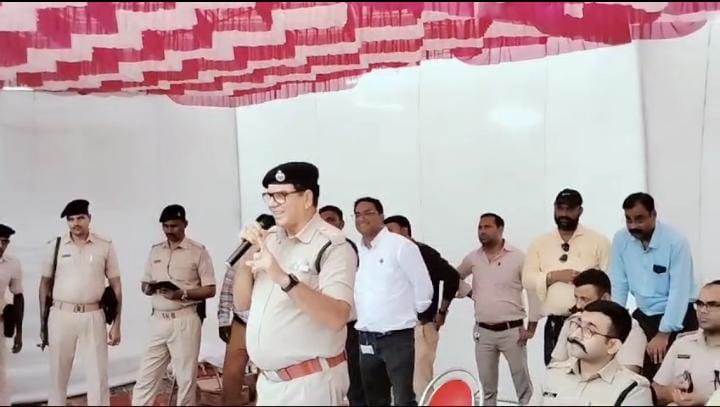  जमशेदपुर:शहर में हो रहे सड़क हादसों को लेकर जिला प्रशासन गंभीर, सड़क सुरक्षा अवेयरनेस कार्यक्रम का किया गया आयोजन