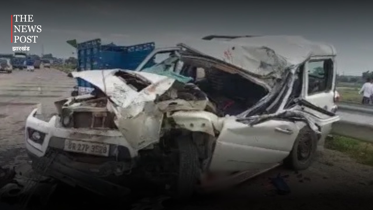 ROAD ACCIDENT: दो वाहनों के टक्कर में एक परिवार के 6 लोगों की मौत, बच्चे की मुंडन कराने के लिए जा रहे थे सभी