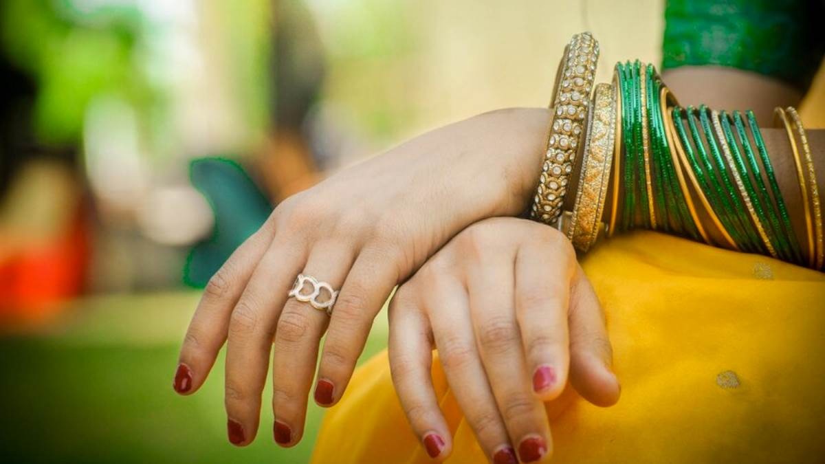 सावन के पवित्र माह में हरे-पीले और केसरिया रंग का क्या है खास महत्व, खुबियां जान आप भी हो जाएंगे गदगद