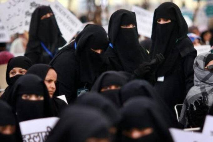 तलाक कानून का उल्लंघन, फोन पर ही तलाक देकर शौहर ने कर ली दूसरी निकाह