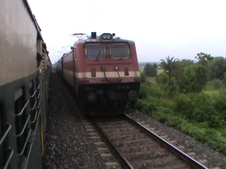 4600 बर्थों का सृजन कर आसनसोल-दानापुर-आसनसोल श्रावणी मेला चलेगी स्पेशल  ट्रेन, जानिए समय सारिणी