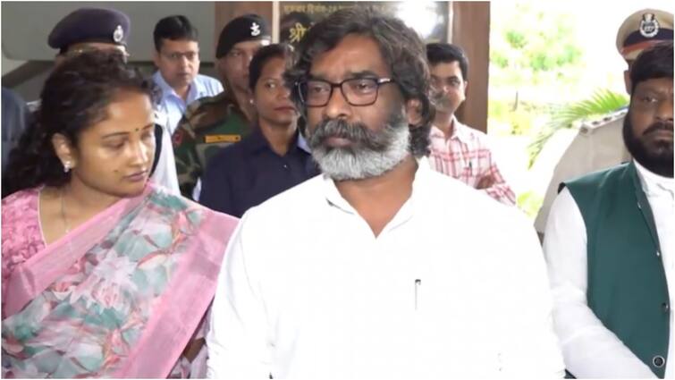 ईडी की याचिका खारिज होने के बाद बोले सीएम हेमंत- 'संवैधानिक शक्तियों का दुरुपयोग कर कीमती समय किए गए बर्बाद'  