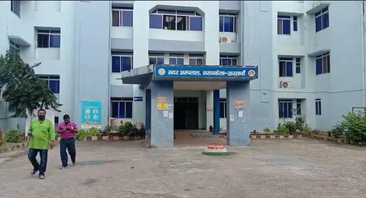 सरायकेला में मरीज ने अस्पताल के बालकनी से कूदकर की आत्महत्या,जांच में जुटी पुलिस