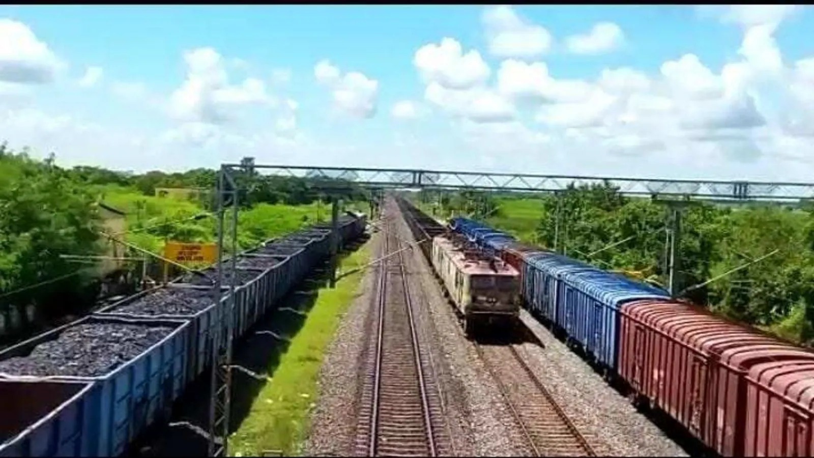 धनबाद रेल मंडल को सावन में ही क्यों मिला  "त्रिशूल", पढ़िए इस रिपोर्ट में इसकी खासियत और बनावट 