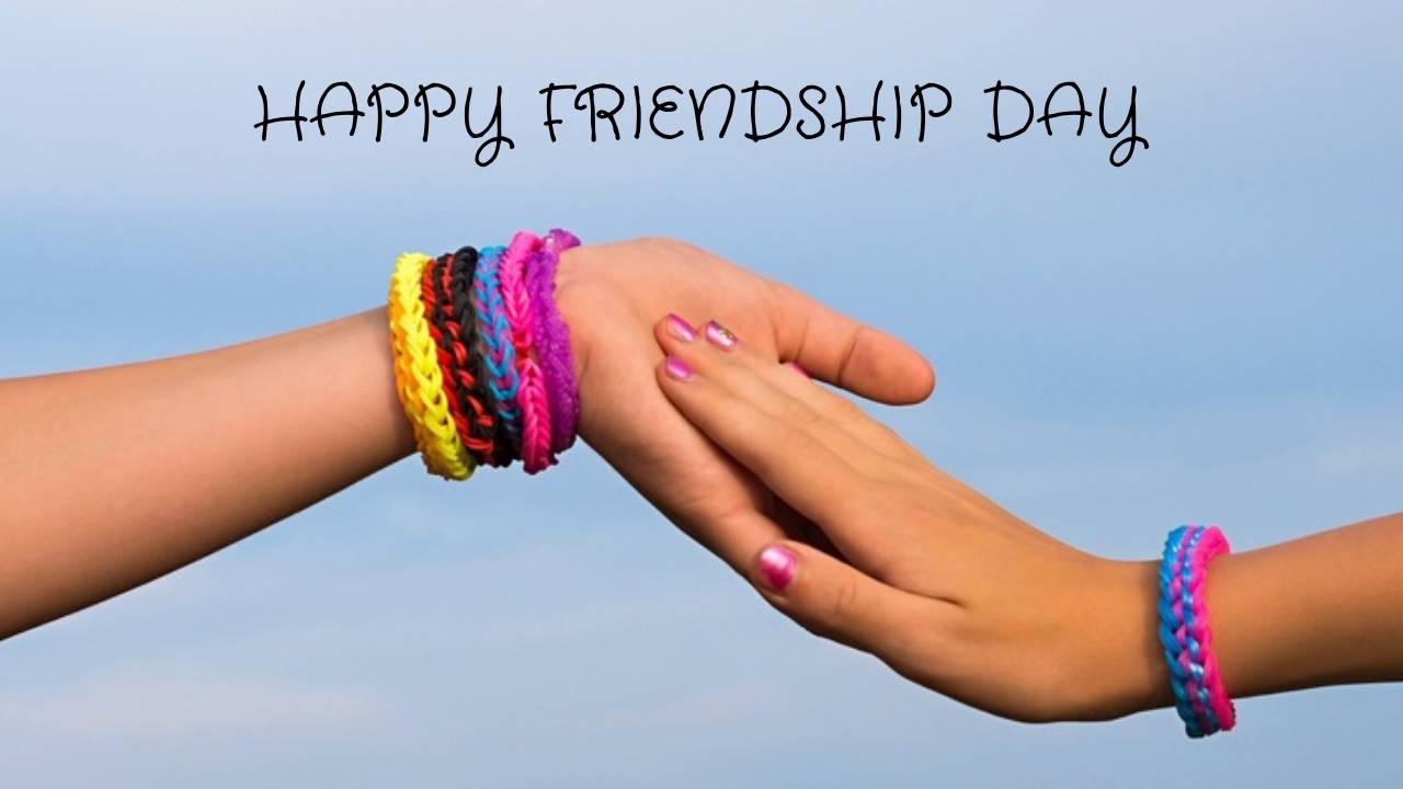FRIENDSHIP DAY: इन फिल्मों ने सिखाया दोस्ती के मायने, जानिए कहां बनी थी ये फिल्में