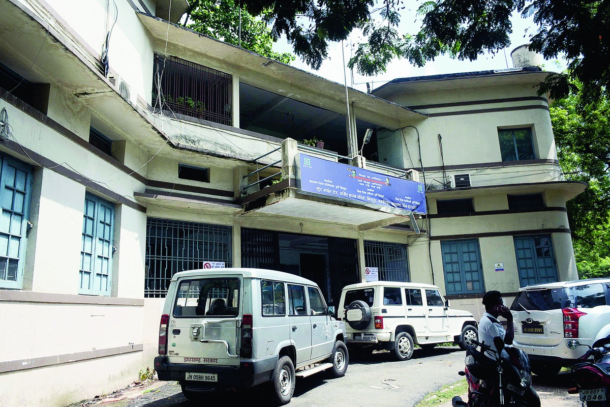 जमशेदपुर के सरकारी और निजी स्कूलों में क्लास 8 तक ऑफलाइन क्लास स्थगित