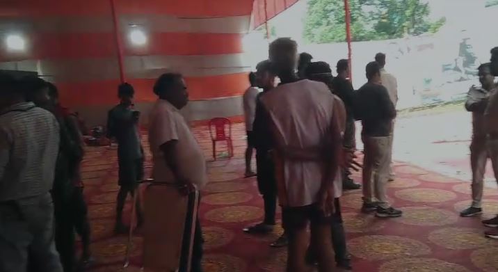 बासुकीनाथ श्रावणी मेला: मयूराक्षी कला मंच के पंडाल में फटा छोटा गैस सिलेंडर, टला बड़ा हादसा