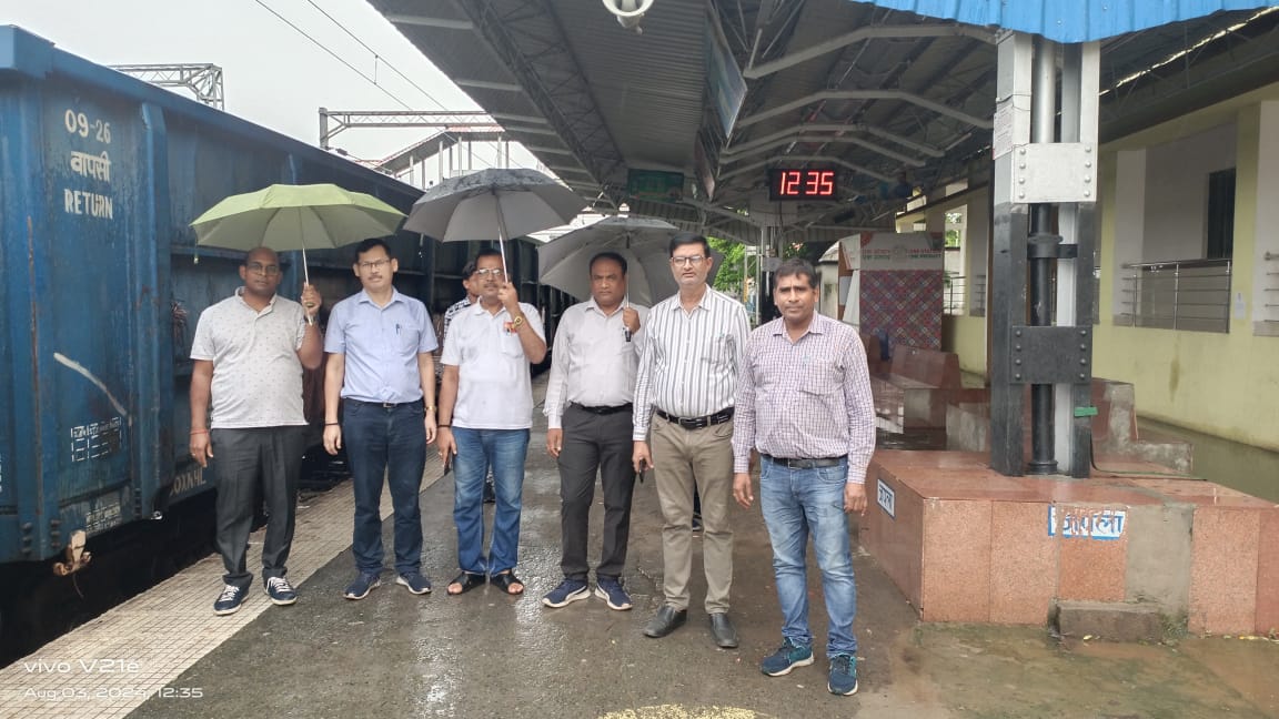 GOOD NEWS: जपला में खुलेगा रेल हॉस्पिटल,अधिकारियों ने किया स्थल निरीक्षण