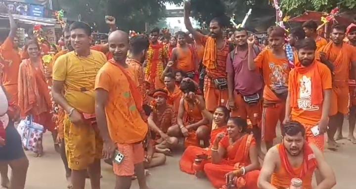 सावन की तीसरी सोमवारी हर दृष्टिकोण से है श्रेष्ठ, इस तरह से करें भोले बाबा की पूजा, धन-स्वास्थ्य और पुत्र की होगी प्राप्ति