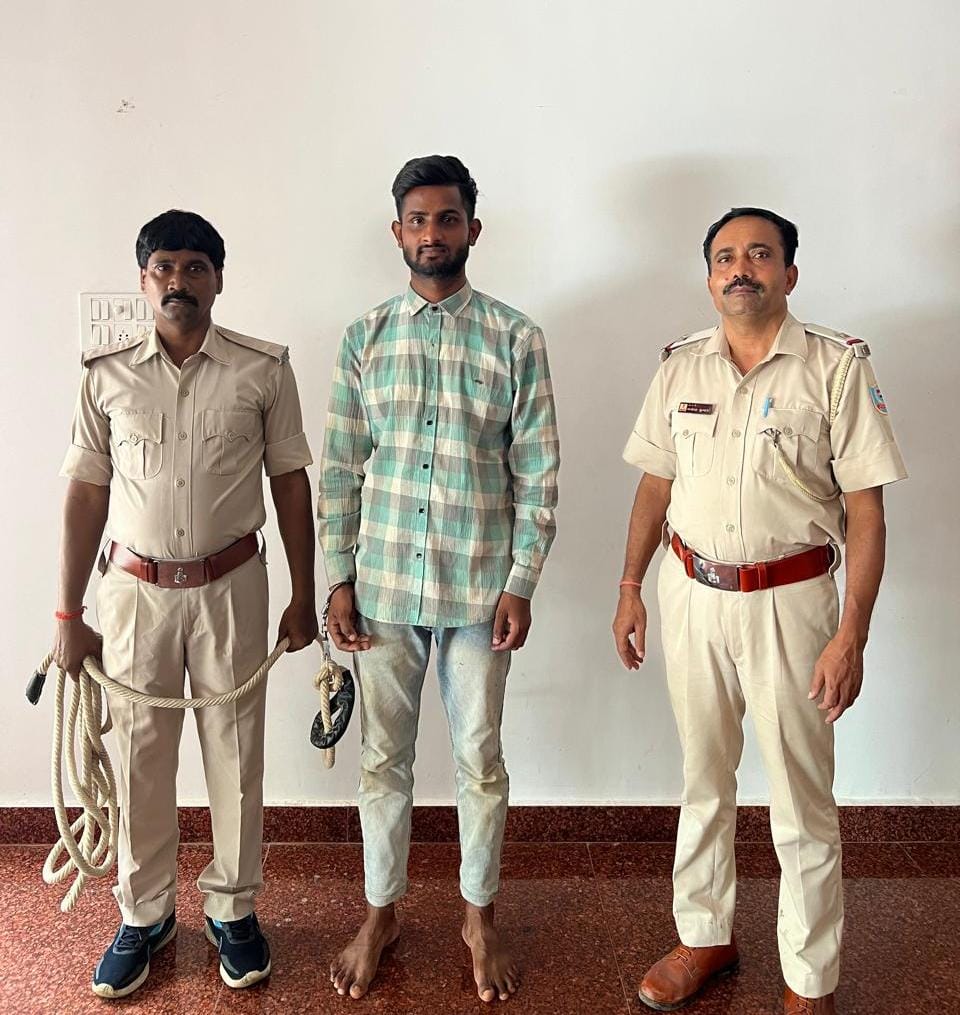 साहिबगंज पुलिस ने मोबाइल चोर गिरोह का किया भंडाफोड़, कीमती मोबाइल के साथ एक आरोपी गिरफ्तार