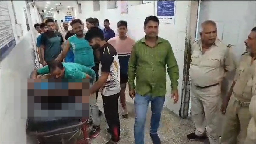 Breaking: बोकारो में करंट लगने से एक ही परिवार के तीन लोगों की मौत, परिजनों में मचा कोहराम