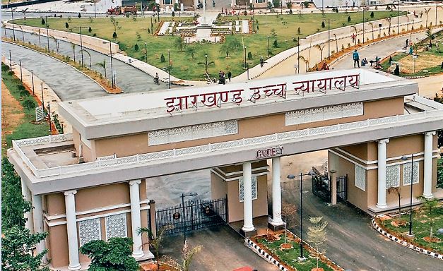 प्रतिबंधित मांस के खुलेआम बिक्री पर हाईकोर्ट सख्त, गो वंश पशु वध विशेष अधिनियम का पालन कराने का निर्देश