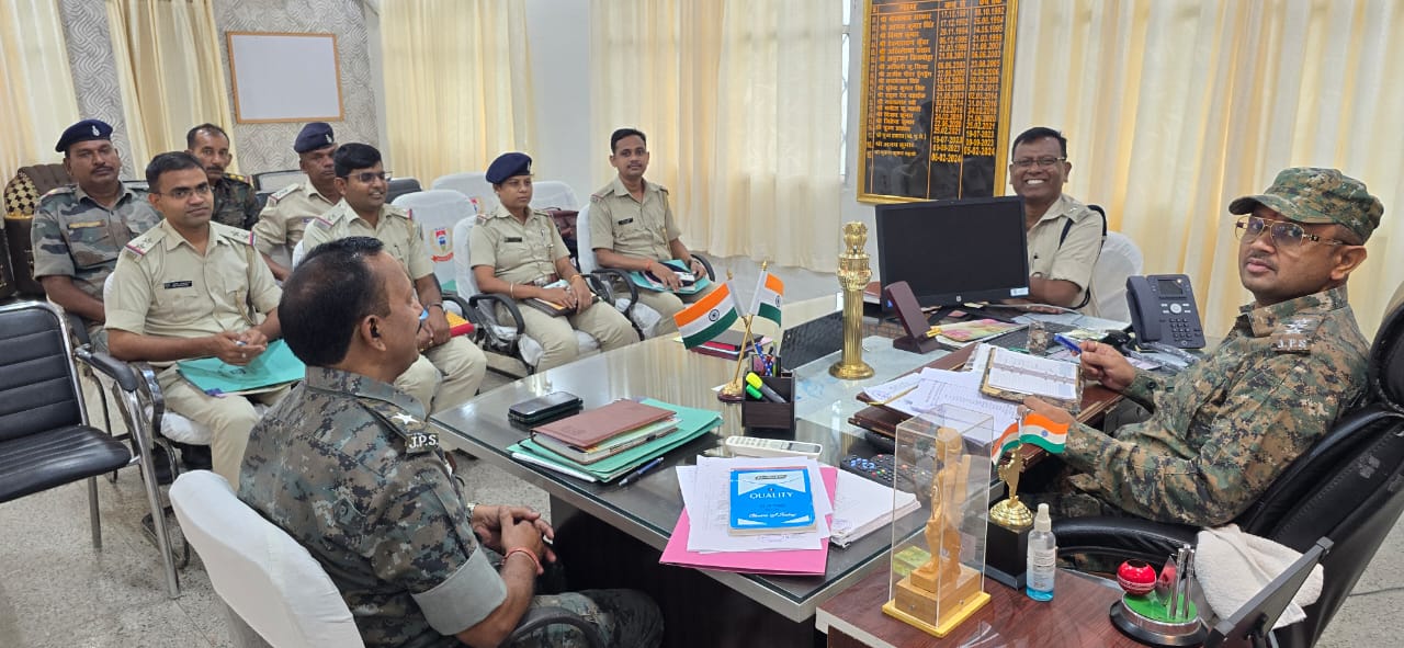 हुसैनाबाद SDPO सख्त, अपराध चोरी और महिलाओं से जुड़े मामले में कड़ी कार्रवाई करने का थाना प्रभारियों को निर्देश  