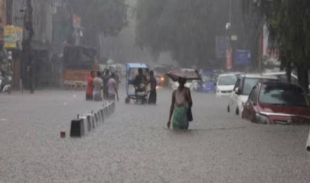 Weather Alert:झारखंड में प्रचंड रूप से असर दिखेगा साइक्लोनिक सर्कुलेशन!आज इन जिलों में गरज के साथ होगी मूसलाधार बारिश