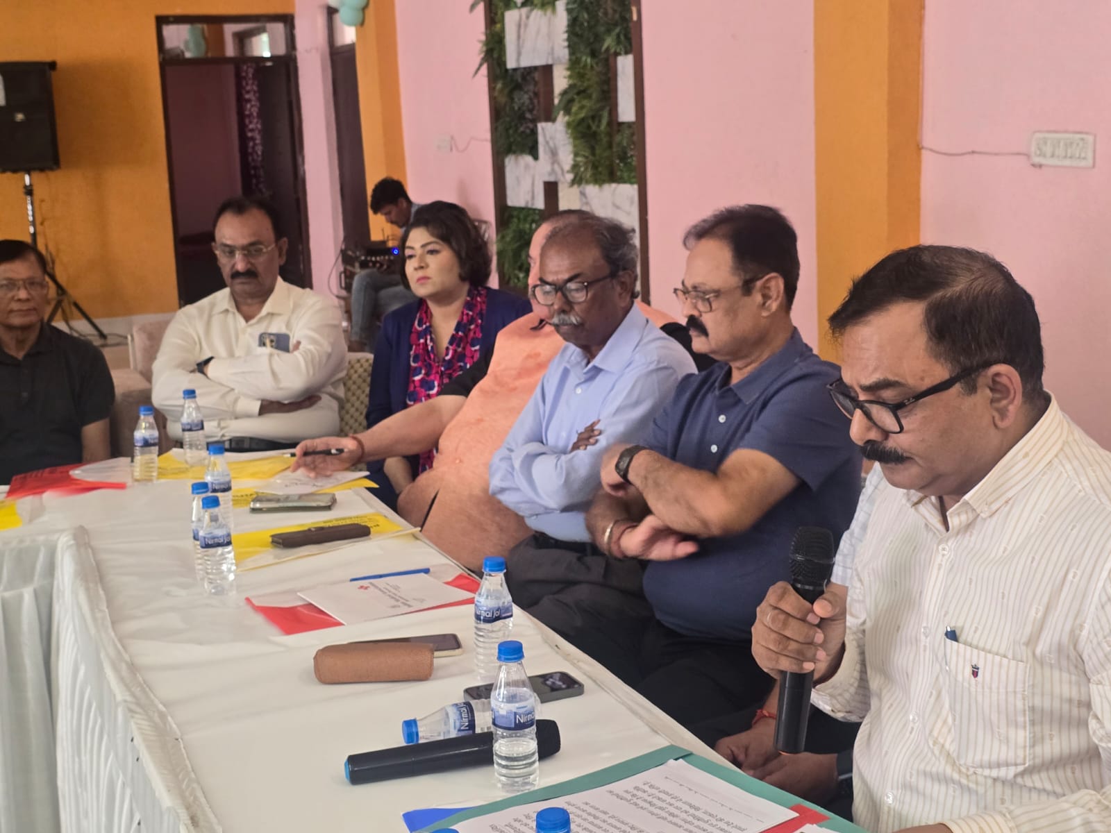 IMA और JSHSA की आपात बैठक, बायोमेट्रिक हाजरी के विरोध करने का निर्णय