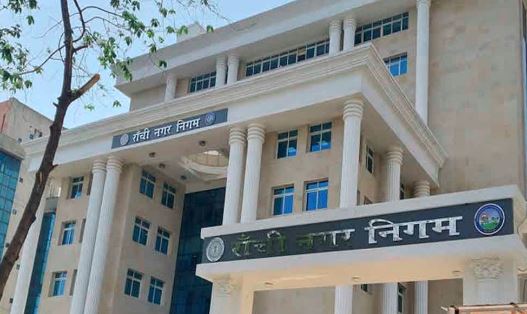 एक्शन मे रांची नगर निगम , डोर टू डोर नहीं हुआ कचरा कलेक्शन तो जाएगी नौकरी