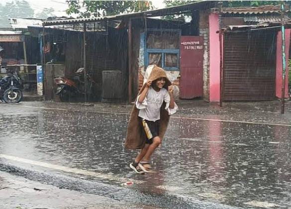 Weather Forecast:झारखंड के उत्तर पूर्वी जिलों में 14 से 16 अगस्त के बीच होगी भारी बारिश, वज्रपात का अलर्ट जारी