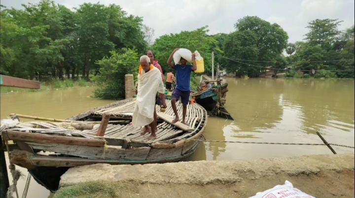 बिहार में नहीं थम रहा पुल ढ़हने का सिलसिला! फिर हाजीपुर के राघोपुर में बहा पुल, कई गांवों से टूटा संपर्क