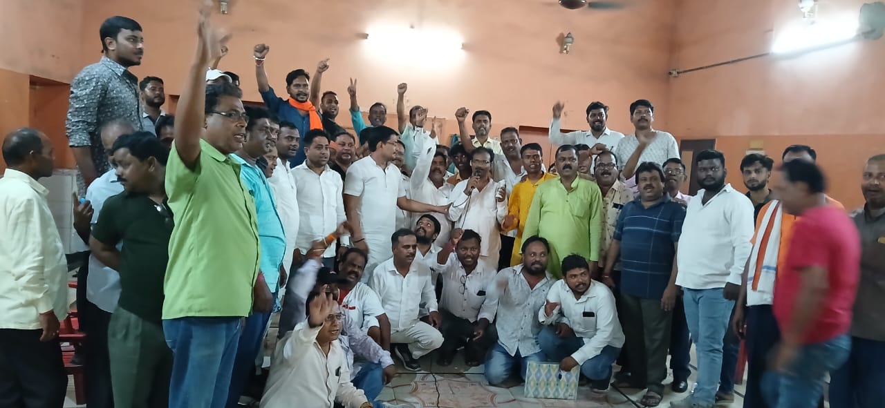 धनबाद भाजपा : महानगर अध्यक्ष हटाओ, पार्टी  बचाओ के क्यों लगने लगे नारे !