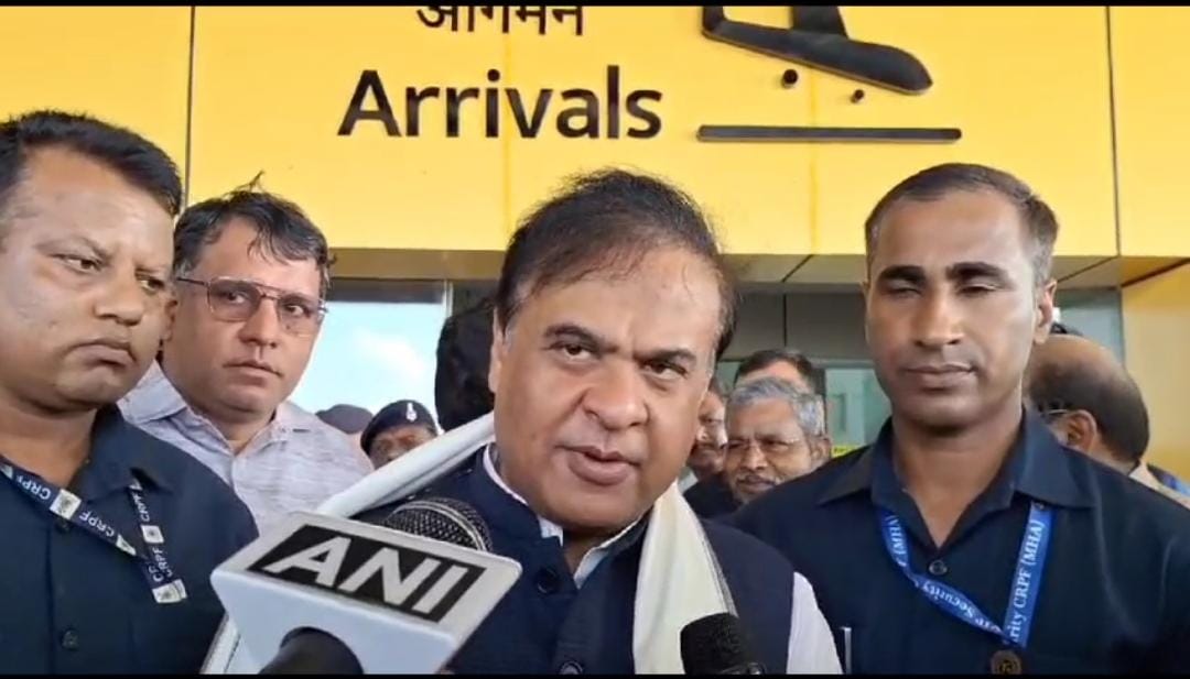 हेमंत सरकार पर साजिश का आरोप: असम के मुख्यमंत्री को हवलदार चौहान हेंब्रम के पीड़ित परिवार से मिलने से रोका, जानिए पूरा मामला