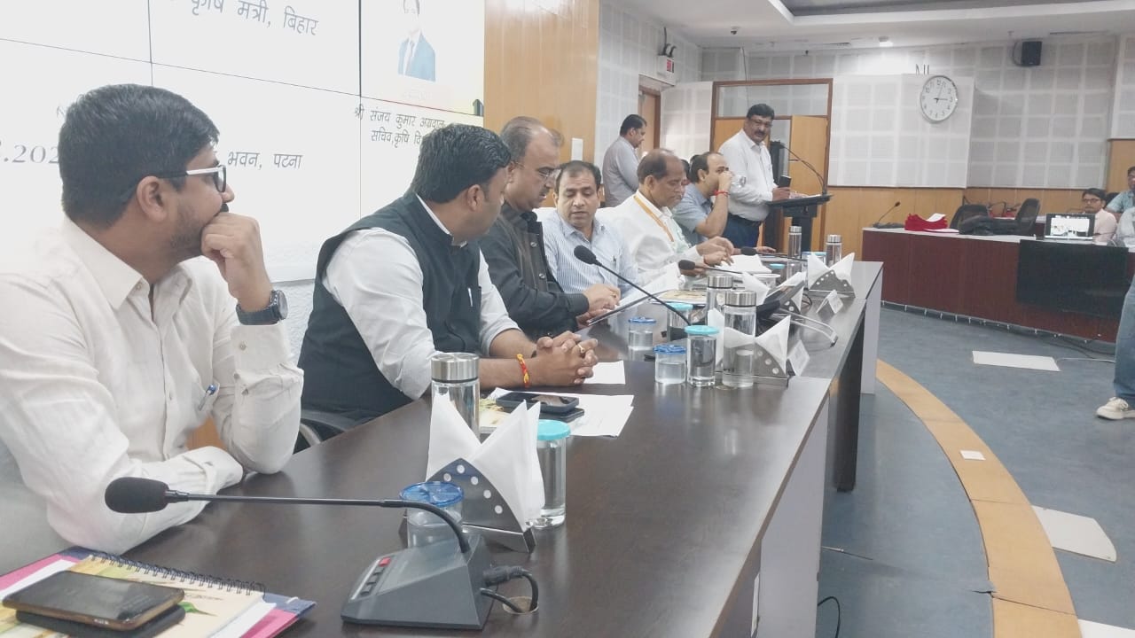 Bihar News: कृषि मंत्री मंगल पांडेय ने नवचयनित कृषि समन्वयकों के बीच नियुक्ति पत्र का किया वितरण