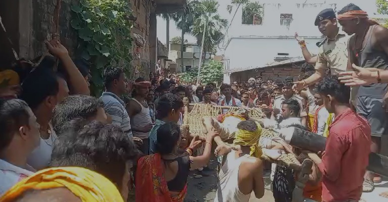 Bihar Breaking: बाढ़ में दम घुटने से चार मजदूरों की मौत, शौचालय की सेंटरिंग खोलने के दौरान हादसा