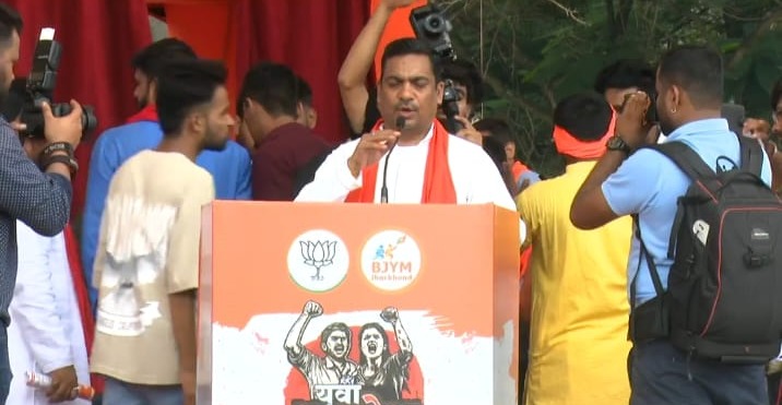 युवाओं की भीड़ हेमंत सोरेन को विदाई दिला कर ही लौटेंगी वापस, मंच से भानु ने भरी हुंकार