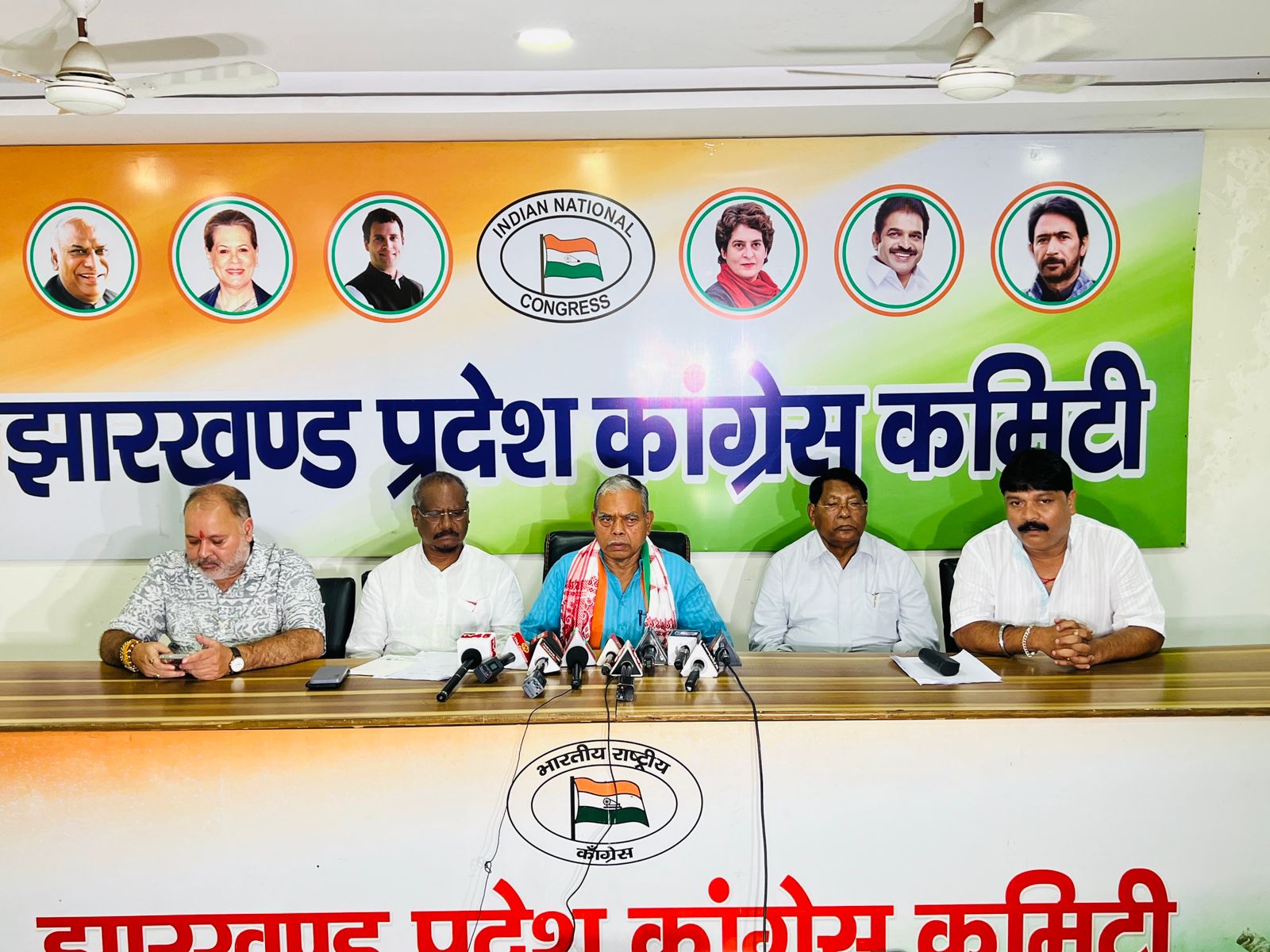 कांग्रेस प्रदेश अध्यक्ष ने शुरू कर दी चुनाव की तैयारी, कार्यकर्ताओं के साथ करेंगे “संवाद आपके साथ” कार्यक्रम