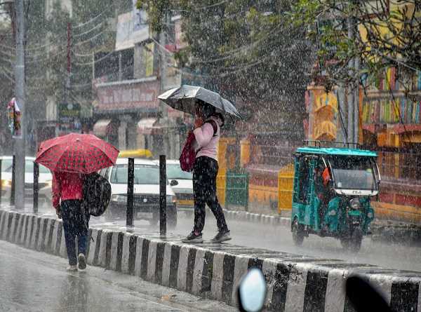 Weather Update:अगले दो दिनों तक झारखंड में भारी बारिश की संभावना, इन जिलों में IMD का अलर्ट