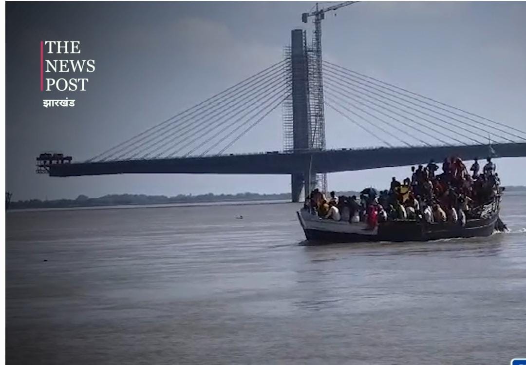 बिहार में मौत के साये के बीच लोग कर रहे सफर, पुल गिरा तो एक साथ जाएगी सैंकड़ों जान, देखिए खौफनाक मंजर