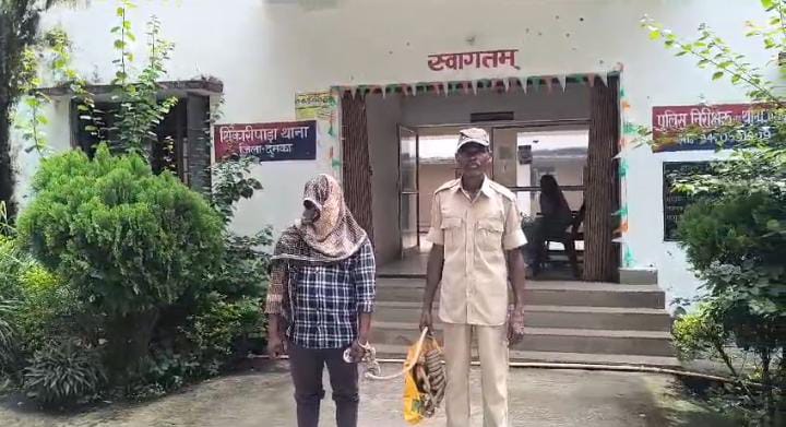 Dumka:मानवता शर्मसार! दिव्यांग किशोरी के साथ युवक ने किया दुष्कर्म, आरोपी गिरफ्तार