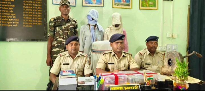 गढ़वा: अवैध हथियार की खरीद-बिक्री के आरोप में दो गिरफ़्तार, पढ़ें कैसे हुआ मामले का खुलासा