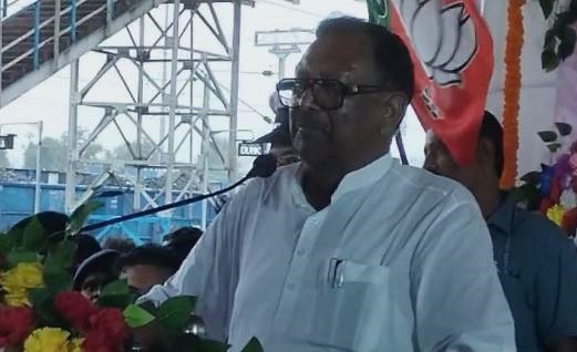 रेलवे का मंच बना राजनीतिक मंच, सांसद नलिन सोरेन ने कहा- गरीब लोगों के लिए वंदे भारत उपयोगी नहीं, कारण यहां का पिछड़ापन