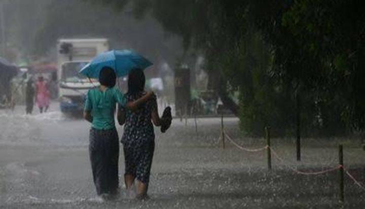 Weather Alert:झारखंड में भारी बारिश ने ली तीन की जान,आज भी पलामू के कुछ हिस्सों में भारी बारिश की संभावना, इन जिलों में अलर्ट जारी