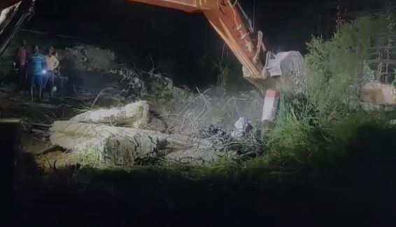 समस्तीपुर में गंगा महासेतु पुल का स्पैन गिरा, RJD का नीतीश सरकार पर तंज, कहा- सरकार की रग-रग में है भ्रष्टाचार