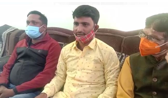 सरकारी कार्यक्रम में बुलावा नहीं भेजने पर बिफरे केंद्रीय मंत्री अर्जुन मुंडा के समर्थक भाजपाई, लगाया पक्षपात का आरोप