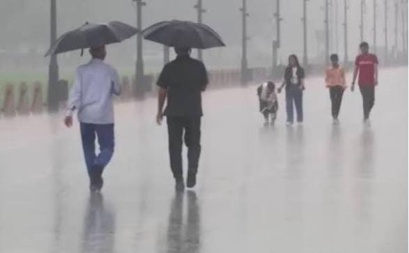 Weather Update: झारखंड के इन जिलों में आज गरज के साथ बारिश की प्रबल संभावना, येलो अलर्ट जारी