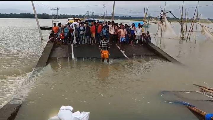 बिहार में कब थमेगा पुल ढंहने का सिलसिला? निर्माण के महज दो साल बाद ही धवस्त हुआ पुलिया, तो तेजस्वी यादव ने कह दी ये बात