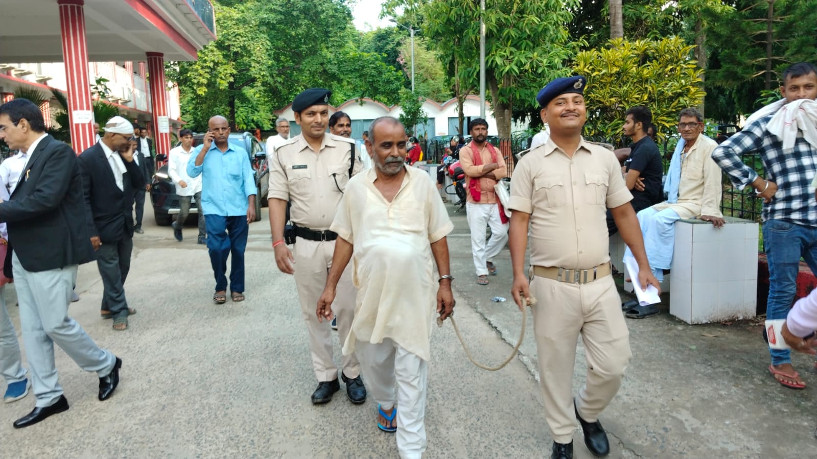 Bihar News:शराब तस्करी मामले में ट्रक चालक को पांच साल की सजा सहित 1 लाख का लगाया गया जुर्माना,पढ़ें कब का है मामला