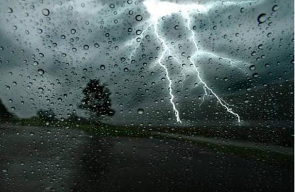 Weather Alert: झारखंड में कहीं कड़क धूप तो कहीं तेज बारिश, आज इन दो जिलों में गरज के साथ बारिश और वज्रपात का अलर्ट