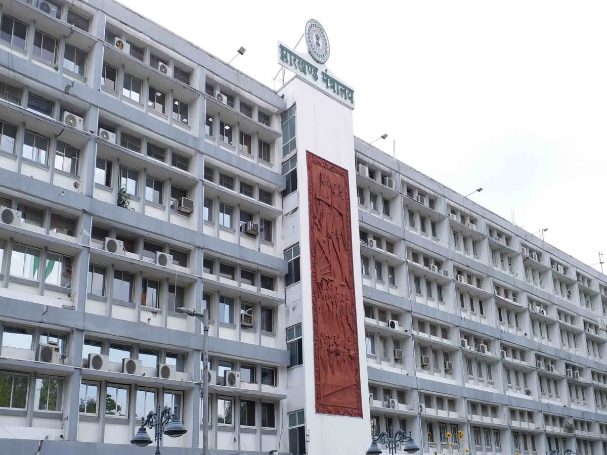 Breaking:झारखंड में कई जिलों के उपायुक्त का होगा तबादला, जानिए विस्तार से