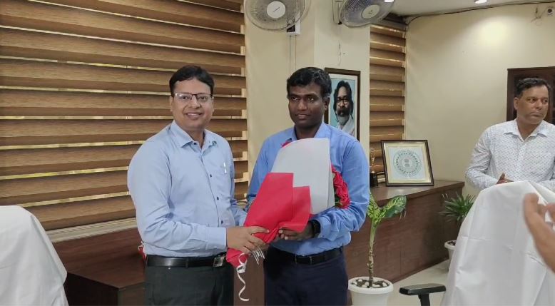 मंजूनाथ भजंत्री ने संभाला रांची डीसी का पदभार, कहा- टीम वर्क के साथ चुनौतियों का करेंगे सामना