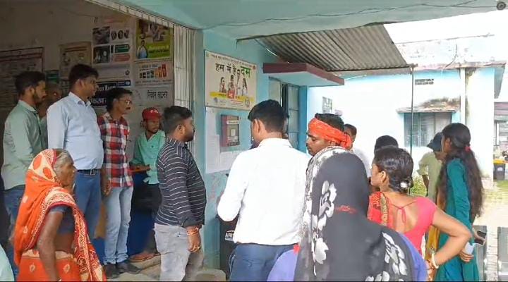 Breaking:गिरिडीह के गावां में अवैध ढिबरा खदान धंसने से एक बच्ची मौत, एक युवक गम्भीर रूप से घायल