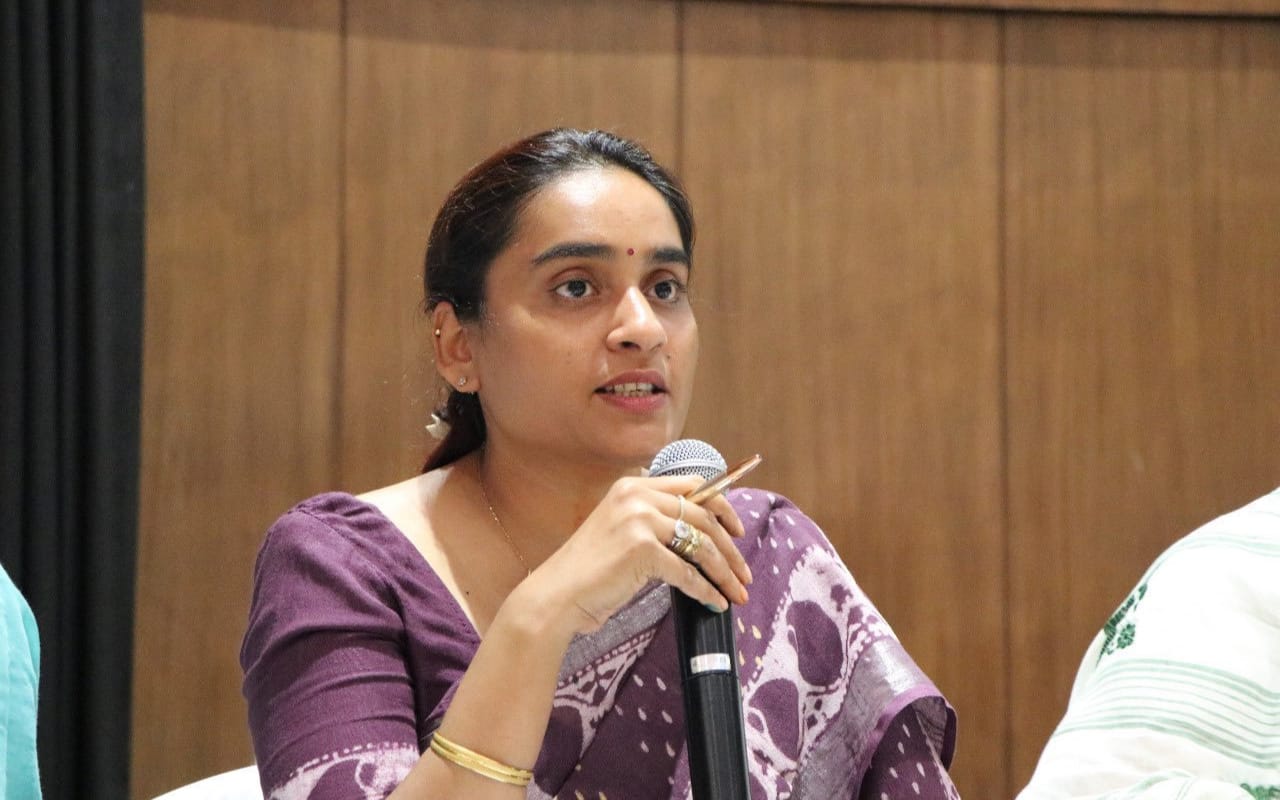 झरिया विधायक को आर एस पी कॉलेज के बहाने  बैकफुट पर लाने को क्यों आगे आई आजसू,पढ़िए इस रिपोर्ट में 