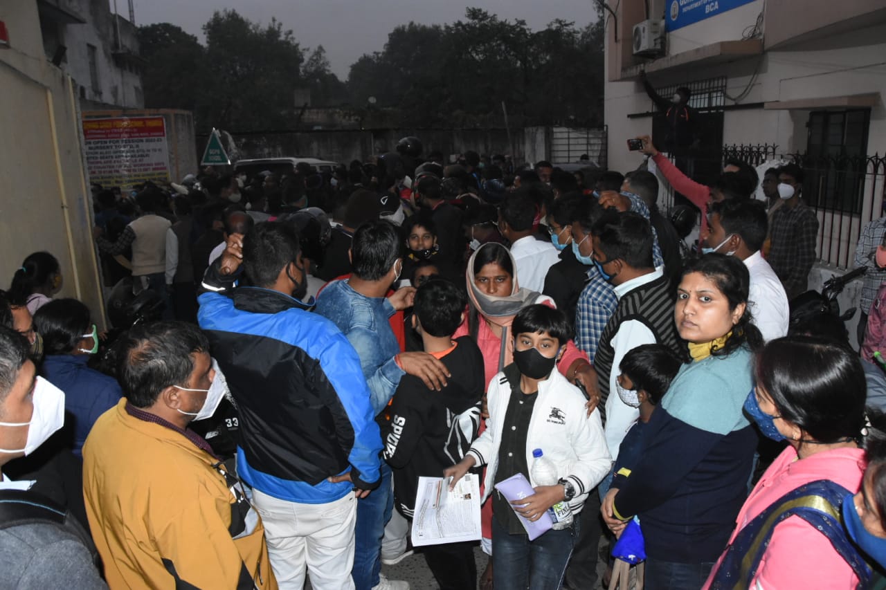 कोरोना अलर्ट : सैनिक स्कूल प्रवेश परीक्षा देने धनबाद आये 21 बच्चे संक्रमित मिले,  आप भी बच्चों को लेकर हो जाए सावधान