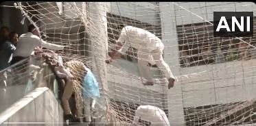 तीसरी मंजिल से कूदे महाराष्ट्र के डिप्टी स्पीकर, जानें क्या है पूरा मामला